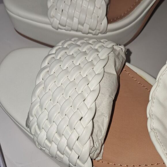 Lisa Vicky JEWEL-V White Weave PU Heels - Picture 5 of 5